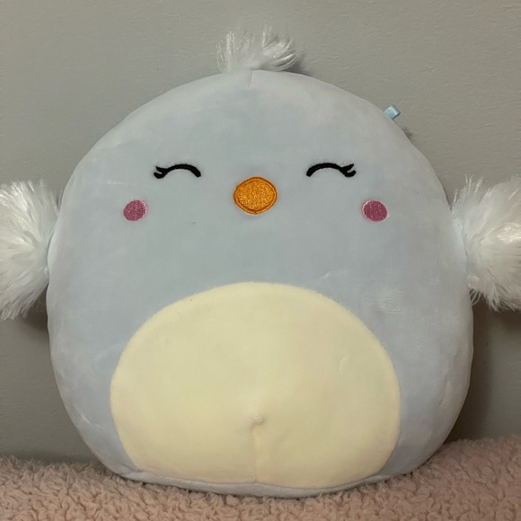 Astra the bird squishmallow